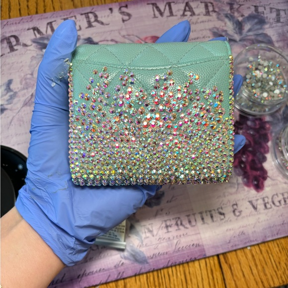 Strassed Chanel wallet - Picture 3 of 3